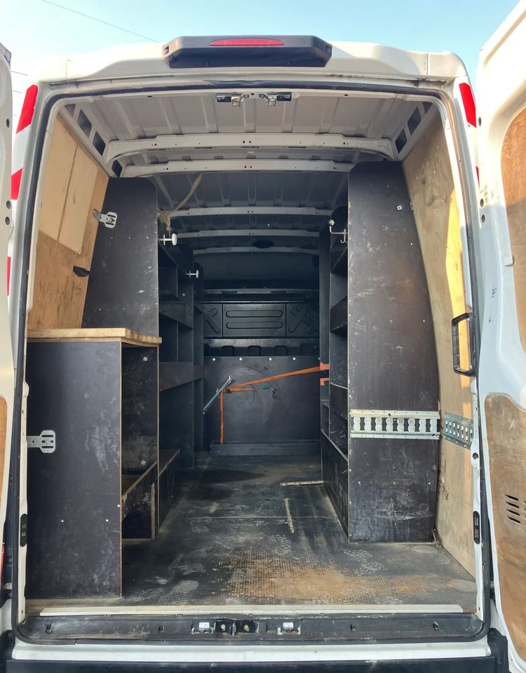Iveco Daily 35c16 blaszak KLIMA SPROWADZONY serwisówka - Βαν: φωτογραφία 5 Iveco Daily 35c16 blaszak KLIMA SPROWADZONY serwisówka - Βαν: φωτογραφία 5