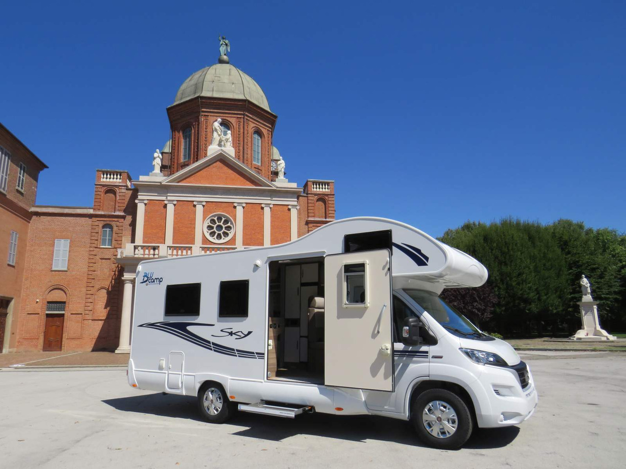 Fiat Ducato RETRACTABLE PLATFORM (300KG CAPACITY) - Τροχόσπιτο: φωτογραφία 5 Fiat Ducato RETRACTABLE PLATFORM (300KG CAPACITY) - Τροχόσπιτο: φωτογραφία 5