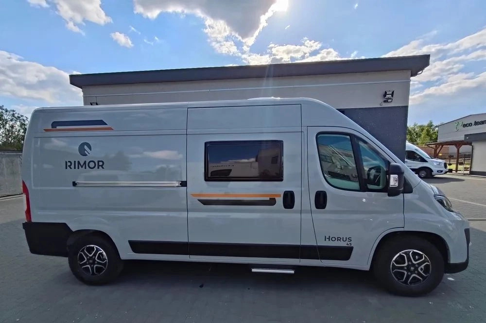 Fiat Ducato Rimor Horus 45 NEW AUTOMAT Grau Truma Diesel Lampen FULL LED 4-Sitzer - Τροχόσπιτο: φωτογραφία 4 Fiat Ducato Rimor Horus 45 NEW AUTOMAT Grau Truma Diesel Lampen FULL LED 4-Sitzer - Τροχόσπιτο: φωτογραφία 4