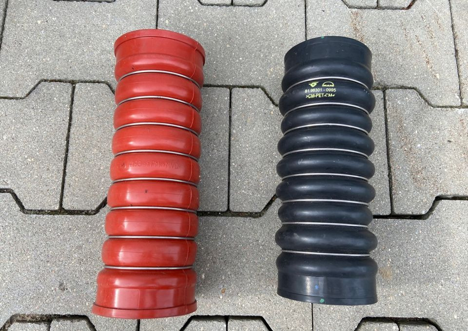 Guma chłodnicy MAN TGX TGS TG3 NOWA łącznik - Ψυγείο αυτοκίνητο για Φορτηγό: φωτογραφία 1 Guma chłodnicy MAN TGX TGS TG3 NOWA łącznik - Ψυγείο αυτοκίνητο για Φορτηγό: φωτογραφία 1