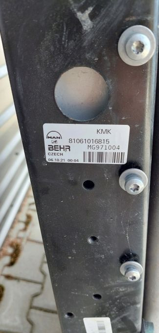 MAN TGS TG3 NOWY MODEL CHŁODNICA CHŁODNICE KOMPLET - Ψυγείο αυτοκίνητο για Φορτηγό: φωτογραφία 4 MAN TGS TG3 NOWY MODEL CHŁODNICA CHŁODNICE KOMPLET - Ψυγείο αυτοκίνητο για Φορτηγό: φωτογραφία 4