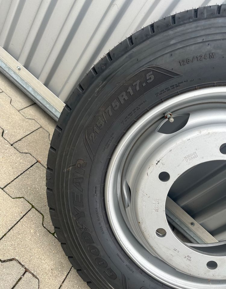 NOWE koło opona Goodyear KMAX D 215/75R 17.5 - Ελαστικά και ζάντες για Φορτηγό: φωτογραφία 2 NOWE koło opona Goodyear KMAX D 215/75R 17.5 - Ελαστικά και ζάντες για Φορτηγό: φωτογραφία 2