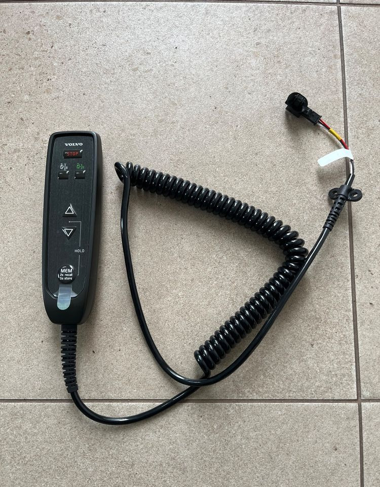 NOWY pilot podnoszenia poduszek Volvo FH5 Aero ecas - Καμπίνα και εσωτερικό για Φορτηγό: φωτογραφία 1 NOWY pilot podnoszenia poduszek Volvo FH5 Aero ecas - Καμπίνα και εσωτερικό για Φορτηγό: φωτογραφία 1