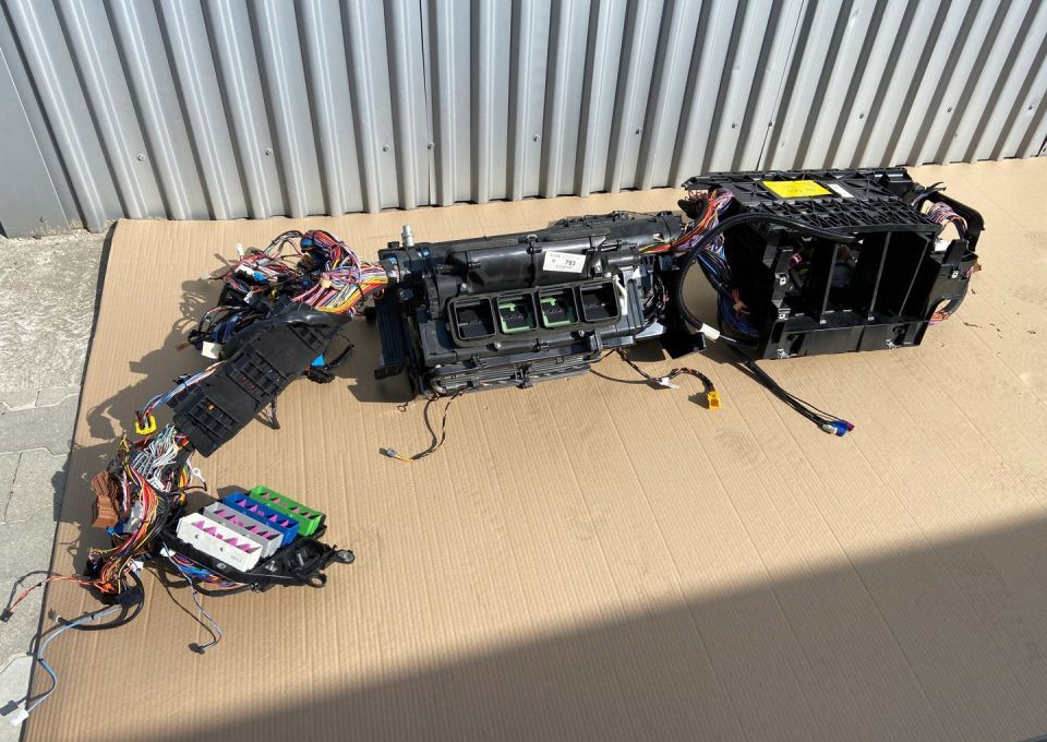 Nagrzewnica Scania S R wiązka instalacja komplet - Θέρμανση/ Εξαερισμός για Φορτηγό: φωτογραφία 1 Nagrzewnica Scania S R wiązka instalacja komplet - Θέρμανση/ Εξαερισμός για Φορτηγό: φωτογραφία 1