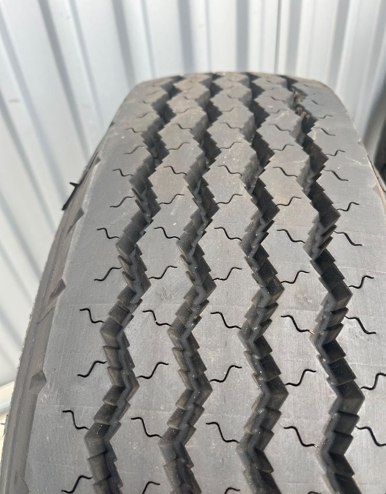 Opony Michelin X 10 R 17.5 jak NOWE - Ελαστικό για Φορτηγό: φωτογραφία 4 Opony Michelin X 10 R 17.5 jak NOWE - Ελαστικό για Φορτηγό: φωτογραφία 4