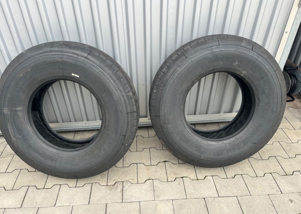 Opony Michelin X 10 R 17.5 jak NOWE - Ελαστικό για Φορτηγό: φωτογραφία 1 Opony Michelin X 10 R 17.5 jak NOWE - Ελαστικό για Φορτηγό: φωτογραφία 1