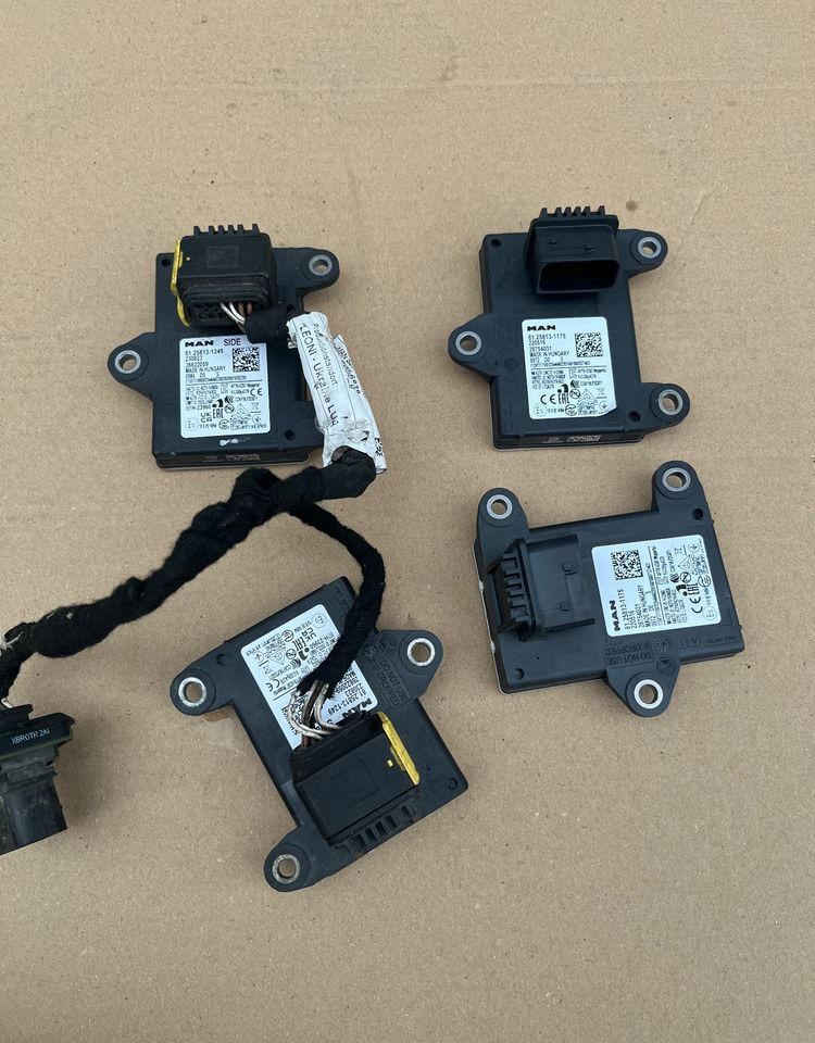 Radar boczny MAN TG3 TGX nowy model sensor - Ανταλλακτικό για Φορτηγό: φωτογραφία 1 Radar boczny MAN TG3 TGX nowy model sensor - Ανταλλακτικό για Φορτηγό: φωτογραφία 1