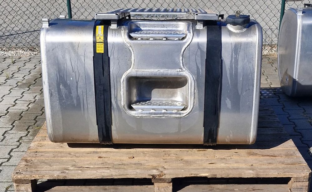 VOLVO FH4 FH5 RENAULT GAMA T ZBIORNIK PALIWA 480L - Ρεζερβουάρ καυσίμου για Φορτηγό: φωτογραφία 1 VOLVO FH4 FH5 RENAULT GAMA T ZBIORNIK PALIWA 480L - Ρεζερβουάρ καυσίμου για Φορτηγό: φωτογραφία 1