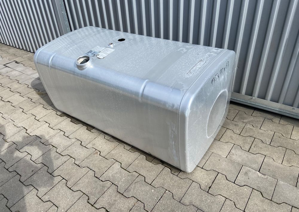 Zbiornik paliwa MAN TGX TGS 490 litrów bak - Ρεζερβουάρ καυσίμου για Φορτηγό: φωτογραφία 2 Zbiornik paliwa MAN TGX TGS 490 litrów bak - Ρεζερβουάρ καυσίμου για Φορτηγό: φωτογραφία 2
