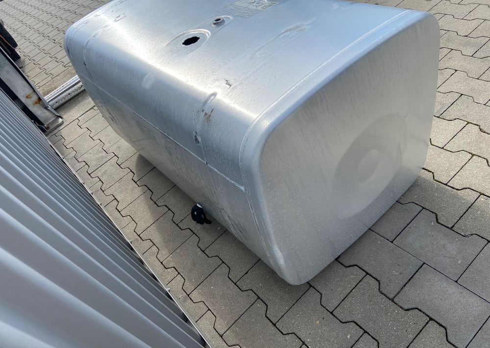 Zbiornik paliwa MAN TGX TGS 490 litrów bak - Ρεζερβουάρ καυσίμου για Φορτηγό: φωτογραφία 4 Zbiornik paliwa MAN TGX TGS 490 litrów bak - Ρεζερβουάρ καυσίμου για Φορτηγό: φωτογραφία 4