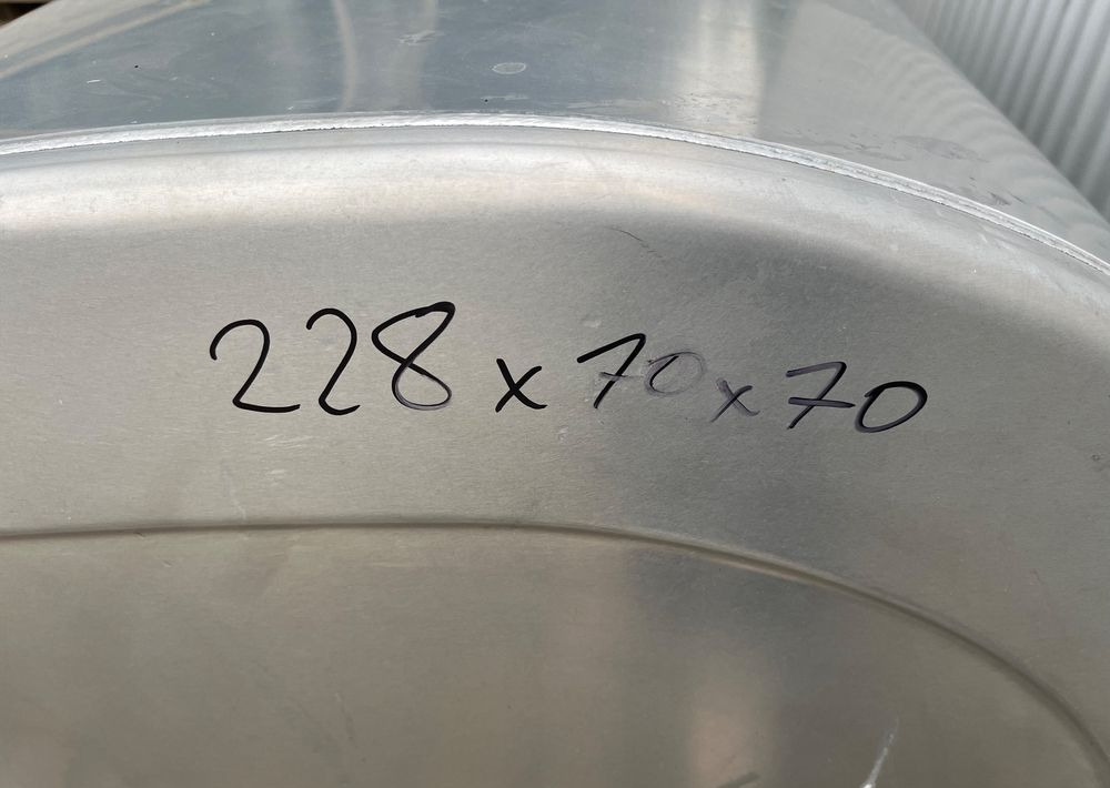 Zbiornik paliwa Volvo FH Renault 900 litrów bak jak nowy - Σύστημα καυσίμου για Φορτηγό: φωτογραφία 5 Zbiornik paliwa Volvo FH Renault 900 litrów bak jak nowy - Σύστημα καυσίμου για Φορτηγό: φωτογραφία 5