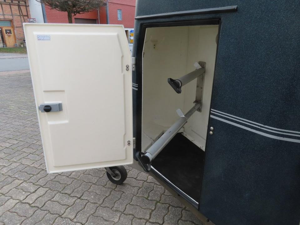 Böckmann Pferdeanhänger, Comfort, Alub. Sattelk. 100 km/h - Τρέιλερ μεταφοράς αλόγων: φωτογραφία 2 Böckmann Pferdeanhänger, Comfort, Alub. Sattelk. 100 km/h - Τρέιλερ μεταφοράς αλόγων: φωτογραφία 2