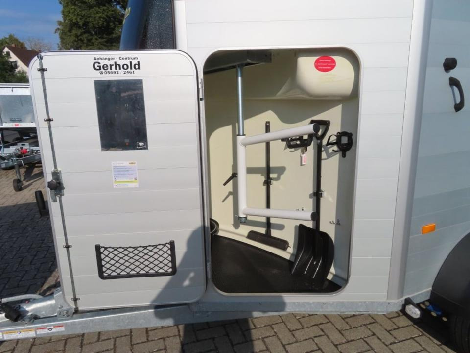 Humbaur,Pferdeanhänger, Xanthos Aero, 2,4 to. SaKa.100 Km/h - Τρέιλερ μεταφοράς αλόγων: φωτογραφία 3 Humbaur,Pferdeanhänger, Xanthos Aero, 2,4 to. SaKa.100 Km/h - Τρέιλερ μεταφοράς αλόγων: φωτογραφία 3