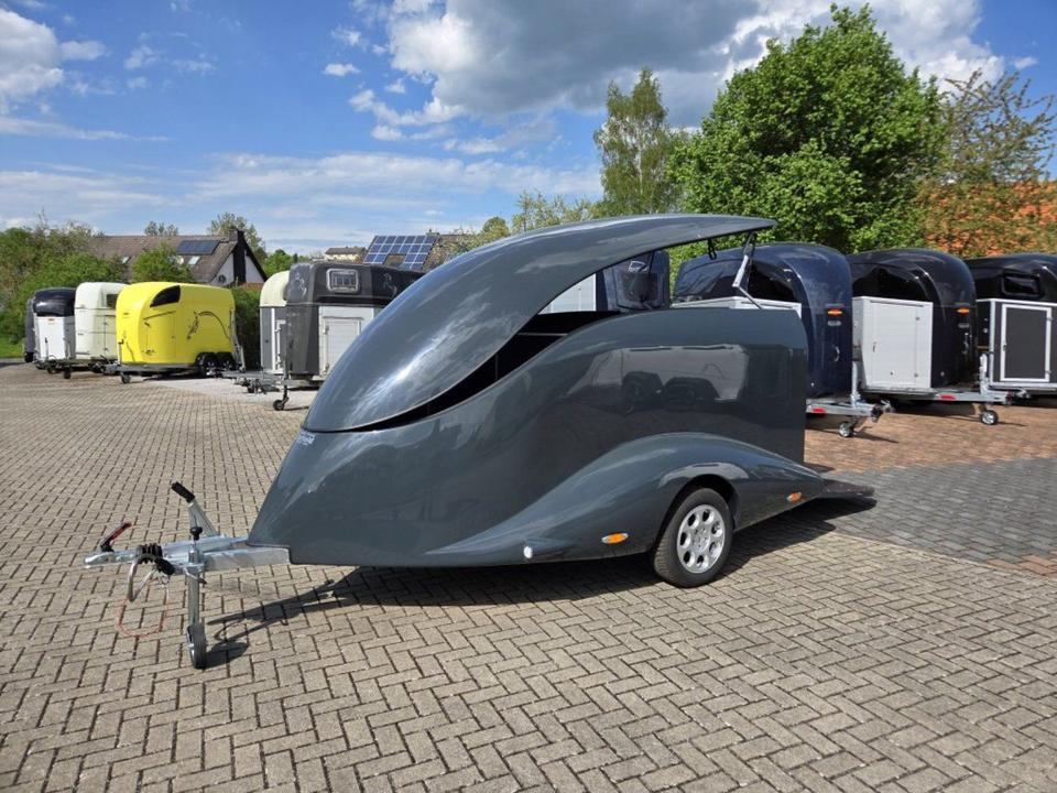 PKW Anhänger geschlossen Motorrad Mieten Leihen 1000kg 100km/h - Τρέιλερ μοτοσυκλετών: φωτογραφία 3 PKW Anhänger geschlossen Motorrad Mieten Leihen 1000kg 100km/h - Τρέιλερ μοτοσυκλετών: φωτογραφία 3