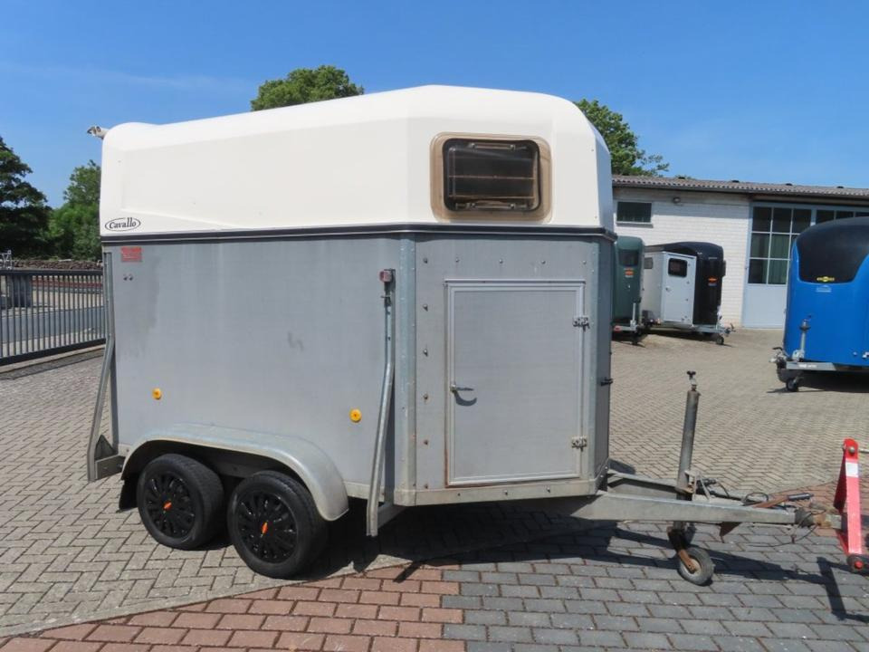 Pferdeanhänger Böckmann Duo/ Cavallo Sattelkammer TÜV NEU - Τρέιλερ μεταφοράς αλόγων: φωτογραφία 2 Pferdeanhänger Böckmann Duo/ Cavallo Sattelkammer TÜV NEU - Τρέιλερ μεταφοράς αλόγων: φωτογραφία 2