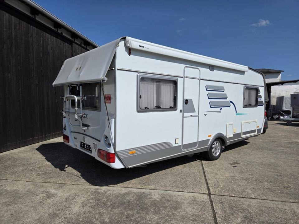 Wohnwagen Hymer Top Ausstattung Mover Vohrzelt 4x Schlafplätze WC - Ρυμουλκούμενο τροχόσπιτο: φωτογραφία 5 Wohnwagen Hymer Top Ausstattung Mover Vohrzelt 4x Schlafplätze WC - Ρυμουλκούμενο τροχόσπιτο: φωτογραφία 5