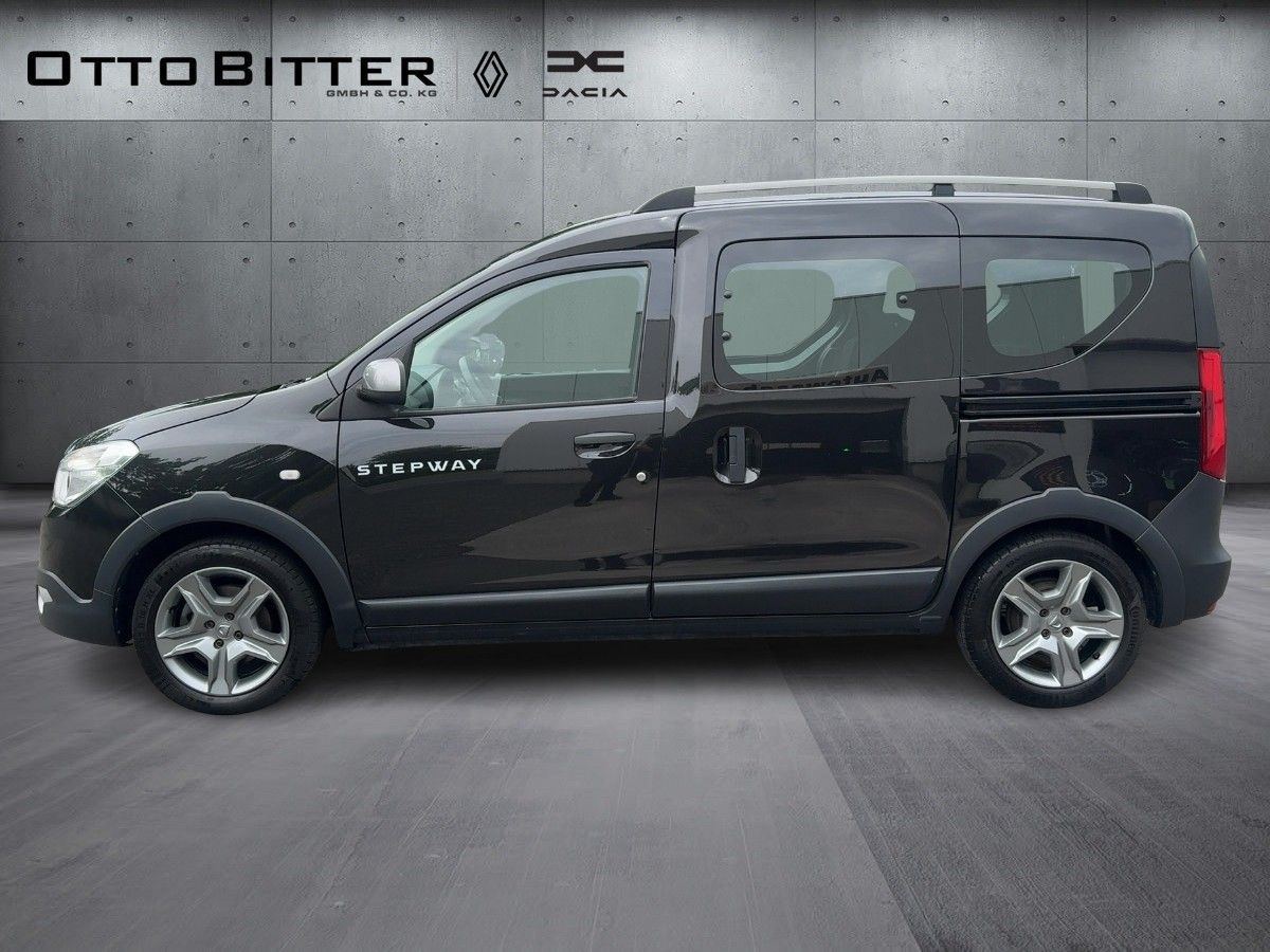 Dacia Dokker Stepway TCe130 ANHÄNGERKUPPLUNG/WINTERR - Επιβατικό βαν: φωτογραφία 2 Dacia Dokker Stepway TCe130 ANHÄNGERKUPPLUNG/WINTERR - Επιβατικό βαν: φωτογραφία 2