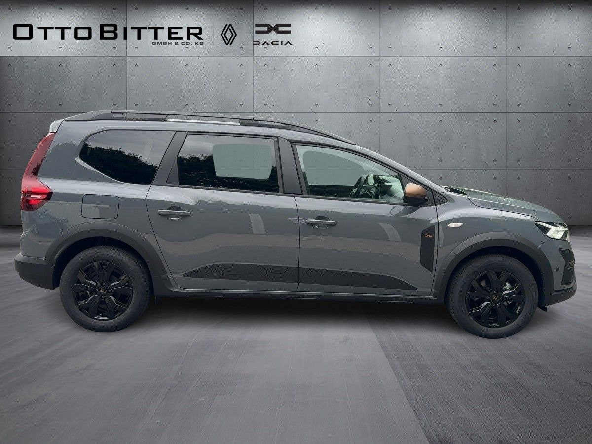 Dacia Jogger Extreme HYBRID140 5-Sitze CITY-PAKET/NAVI - Station wagon: φωτογραφία 5 Dacia Jogger Extreme HYBRID140 5-Sitze CITY-PAKET/NAVI - Station wagon: φωτογραφία 5