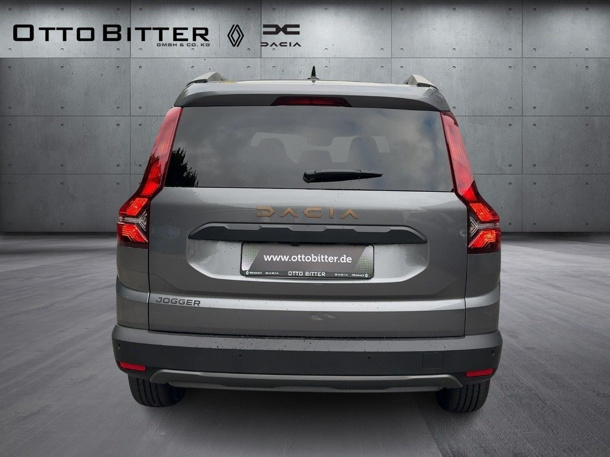 Dacia Jogger Extreme TCe110 5-Sitze CITY-PAKET/NAVI - Station wagon: φωτογραφία 3 Dacia Jogger Extreme TCe110 5-Sitze CITY-PAKET/NAVI - Station wagon: φωτογραφία 3