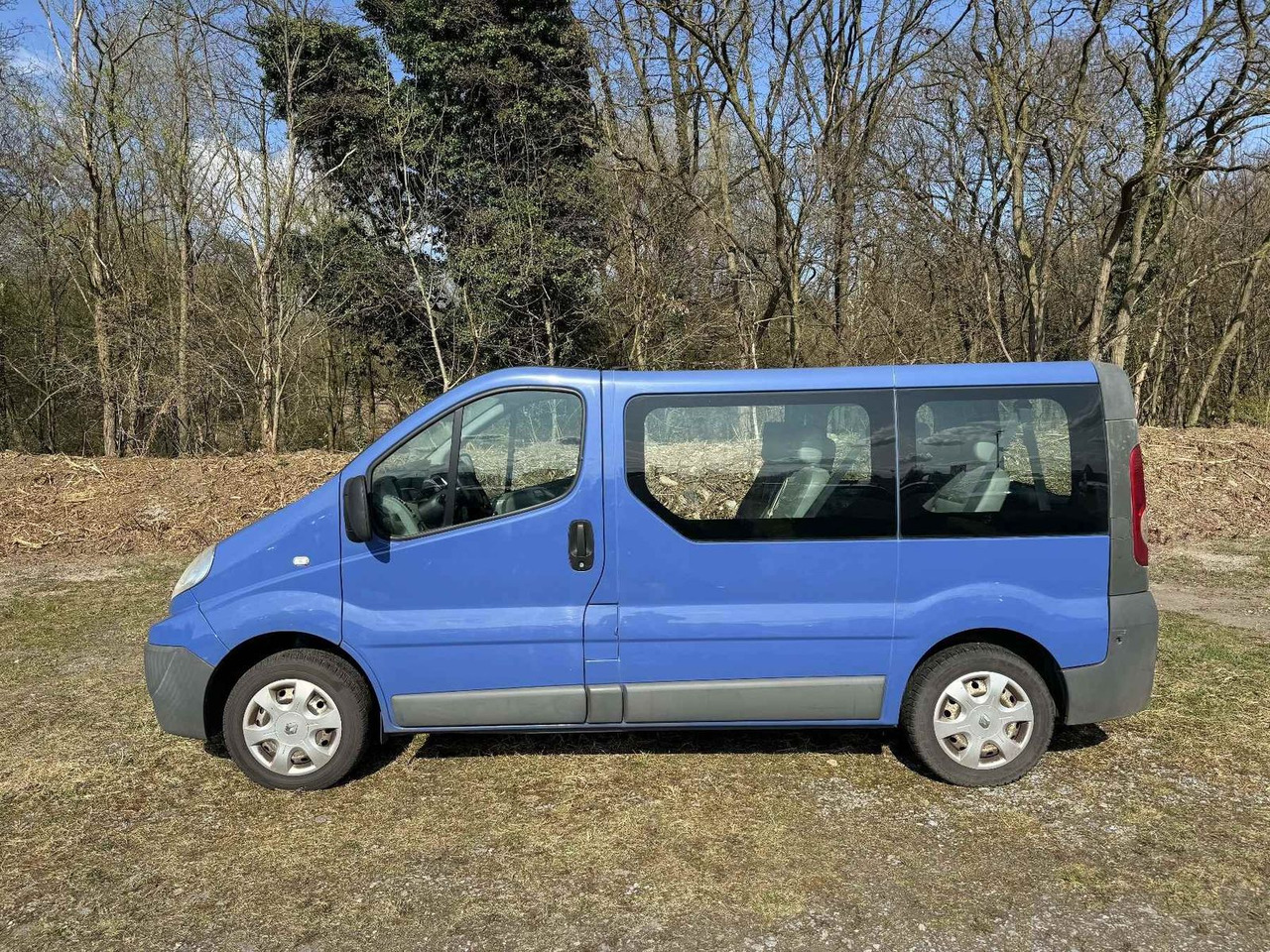 Renault Trafic Combi dCi90 L1H1 9-Sitzer - Επιβατικό βαν: φωτογραφία 2 Renault Trafic Combi dCi90 L1H1 9-Sitzer - Επιβατικό βαν: φωτογραφία 2