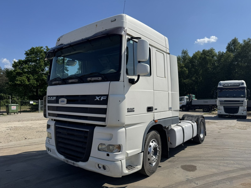 DAF 105 XF 410 Space Cab (MANUAL GEARBOX / BOITE MANUELLE) - Τράκτορας: φωτογραφία 1 DAF 105 XF 410 Space Cab (MANUAL GEARBOX / BOITE MANUELLE) - Τράκτορας: φωτογραφία 1