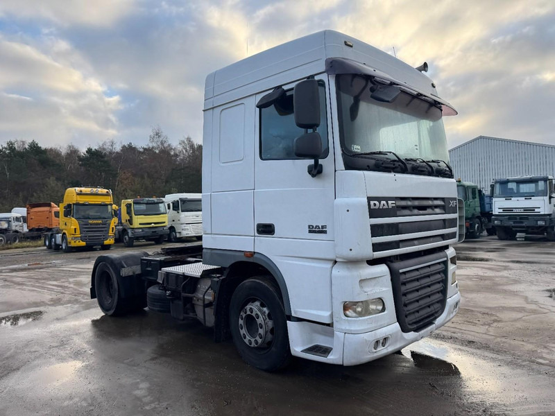 DAF 105 XF 460 Space Cab (MANUAL GEARBOX / BOITE MANUELLE / PERFECT CONDITION) - Τράκτορας: φωτογραφία 3 DAF 105 XF 460 Space Cab (MANUAL GEARBOX / BOITE MANUELLE / PERFECT CONDITION) - Τράκτορας: φωτογραφία 3