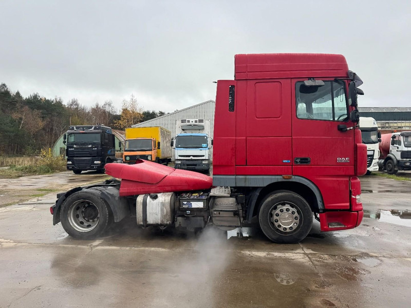 DAF 105 XF 460 Space Cab (MANUAL GEARBOX / BOITE MANUELLE) - Τράκτορας: φωτογραφία 4 DAF 105 XF 460 Space Cab (MANUAL GEARBOX / BOITE MANUELLE) - Τράκτορας: φωτογραφία 4