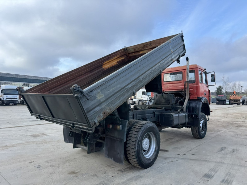 Iveco Magirus 180-23 (GRAND PONT / 4X4 / LAMES / POMPE MANUELLE) - Φορτηγό ανατρεπόμενο: φωτογραφία 5 Iveco Magirus 180-23 (GRAND PONT / 4X4 / LAMES / POMPE MANUELLE) - Φορτηγό ανατρεπόμενο: φωτογραφία 5