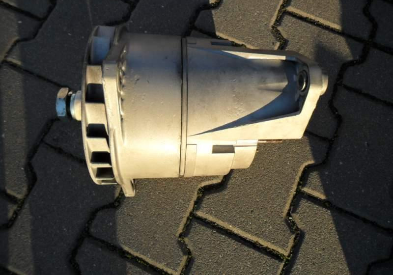 Wszystkie Alternator Bosz 24v ,140 A - Δυναμό για Λεωφορείο: φωτογραφία 2 Wszystkie Alternator Bosz 24v ,140 A - Δυναμό για Λεωφορείο: φωτογραφία 2