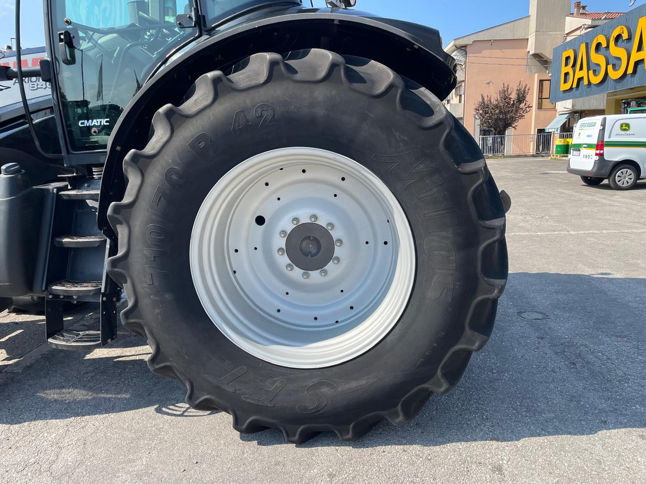 CLAAS AXION 840 C-MATIC - Τρακτέρ: φωτογραφία 5 CLAAS AXION 840 C-MATIC - Τρακτέρ: φωτογραφία 5