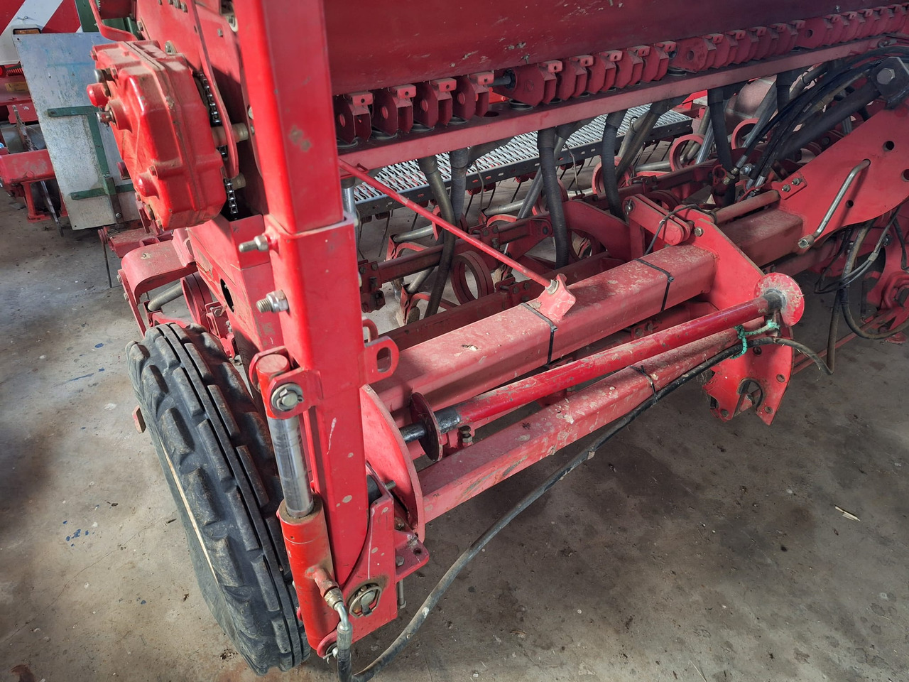 GASPARDO SEMINATRICE S300 - Σπαρτική με σβάρνα: φωτογραφία 3 GASPARDO SEMINATRICE S300 - Σπαρτική με σβάρνα: φωτογραφία 3