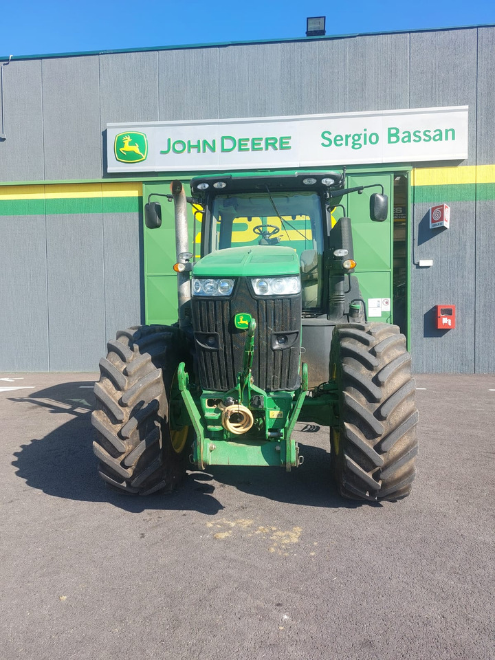 JOHN DEERE 7230 R - Τρακτέρ: φωτογραφία 3 JOHN DEERE 7230 R - Τρακτέρ: φωτογραφία 3