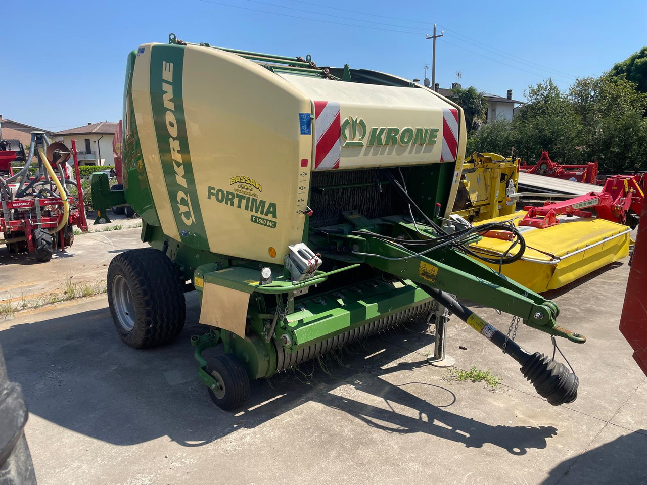 KRONE ROTOPRESSA FORTIMA F 1600 MC - Χορτοδετική μηχανή στρόγγυλης μπάλας: φωτογραφία 2 KRONE ROTOPRESSA FORTIMA F 1600 MC - Χορτοδετική μηχανή στρόγγυλης μπάλας: φωτογραφία 2