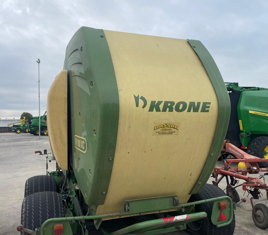 KRONE ROTOPRESSA V 180 XC - Χορτοδετική μηχανή στρόγγυλης μπάλας: φωτογραφία 2 KRONE ROTOPRESSA V 180 XC - Χορτοδετική μηχανή στρόγγυλης μπάλας: φωτογραφία 2