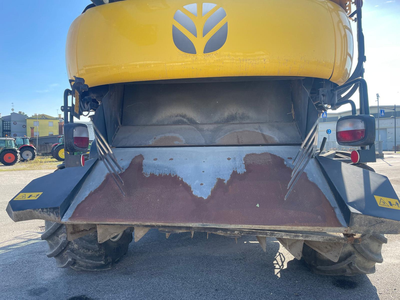 NEW HOLLAND MIETITREBBIA CR 9.90 - Θεριζοαλωνιστική μηχανή: φωτογραφία 5 NEW HOLLAND MIETITREBBIA CR 9.90 - Θεριζοαλωνιστική μηχανή: φωτογραφία 5