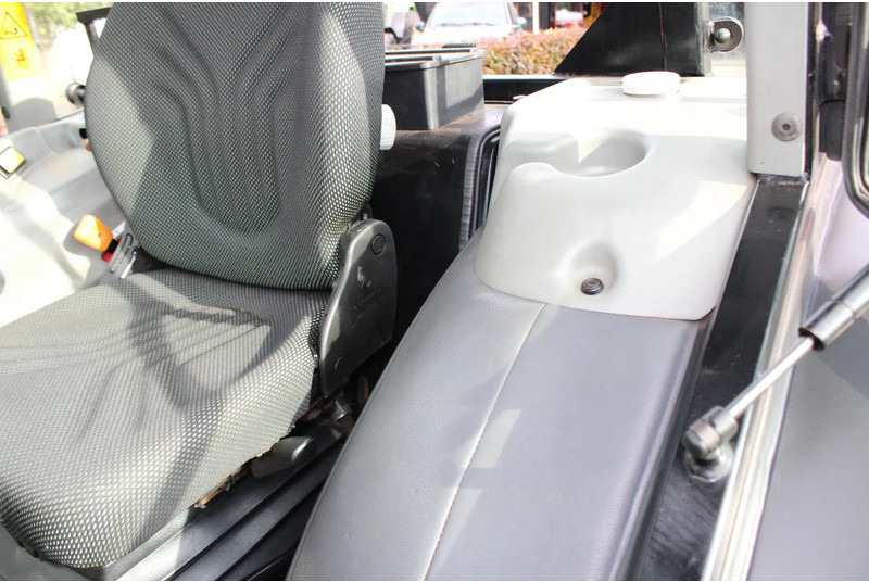 Τρακτέρ Massey Ferguson 3640 S: φωτογραφία 14