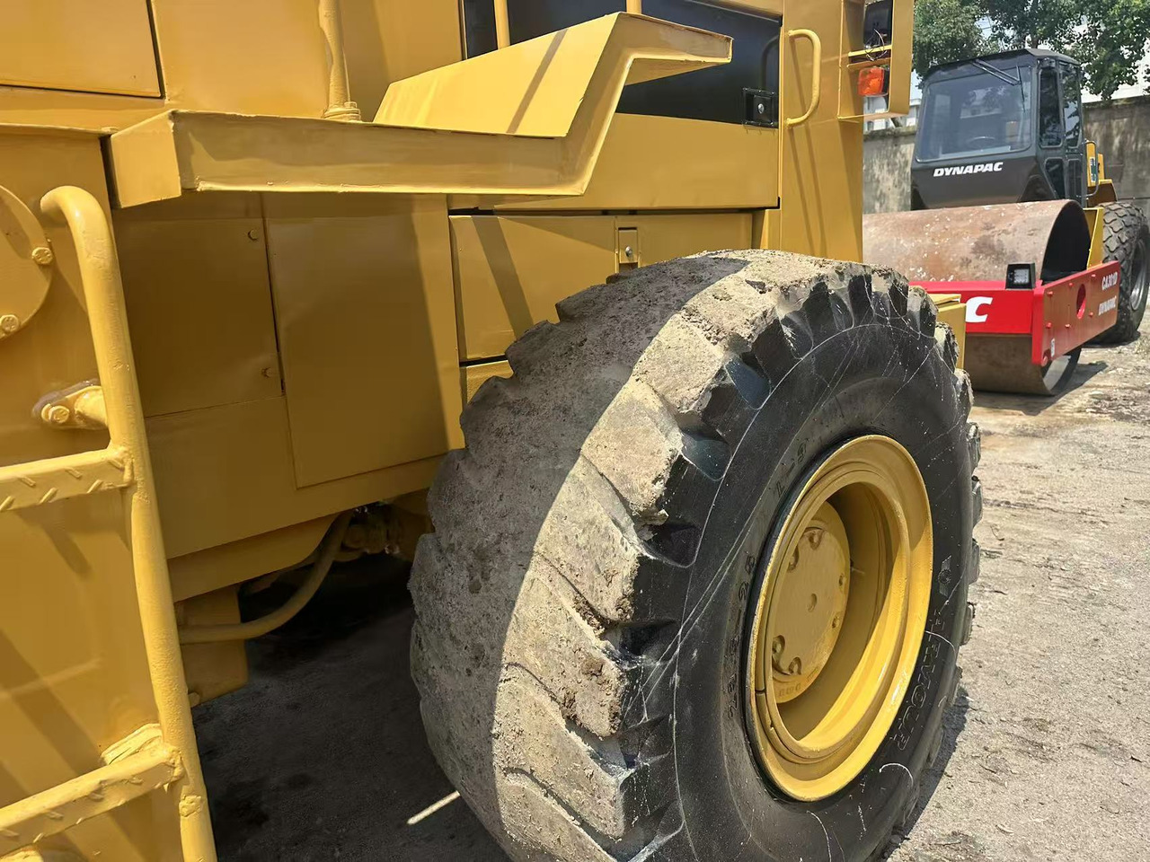 Ελαστιχοφόρος φορτωτής CATERPILLAR 966f [ Copy ]: φωτογραφία 15
