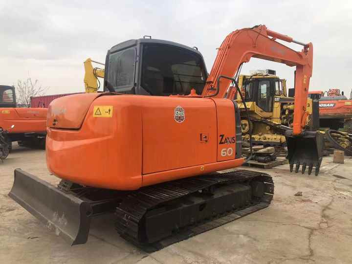Cheap Price Hitachi ZX60 Used Excavator for Sale Used 6 Tons Hitachi Mini Excavator with Good Performance - Μίνι εκσκαφέας: φωτογραφία 4 Cheap Price Hitachi ZX60 Used Excavator for Sale Used 6 Tons Hitachi Mini Excavator with Good Performance - Μίνι εκσκαφέας: φωτογραφία 4