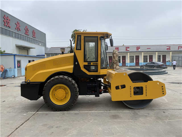 China Made Small Size Road Roller , Brand New Roller , New Compactor Machines - Οδοστρωτήρες: φωτογραφία 4 China Made Small Size Road Roller , Brand New Roller , New Compactor Machines - Οδοστρωτήρες: φωτογραφία 4