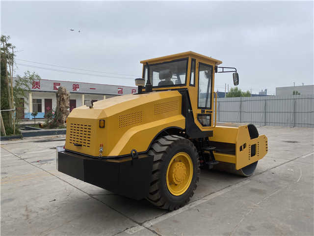 China Made Small Size Road Roller , Brand New Roller , New Compactor Machines - Οδοστρωτήρες: φωτογραφία 5 China Made Small Size Road Roller , Brand New Roller , New Compactor Machines - Οδοστρωτήρες: φωτογραφία 5