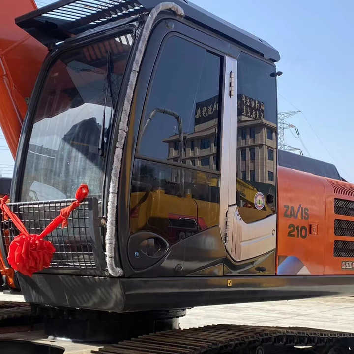 Hitachi Brand Zx210 Crawler Excavator 21tons Digger for Sale Used Hitachi Zx200 210 350 Excavator in Stock on Sale - Εκσκαφέας: φωτογραφία 1 Hitachi Brand Zx210 Crawler Excavator 21tons Digger for Sale Used Hitachi Zx200 210 350 Excavator in Stock on Sale - Εκσκαφέας: φωτογραφία 1