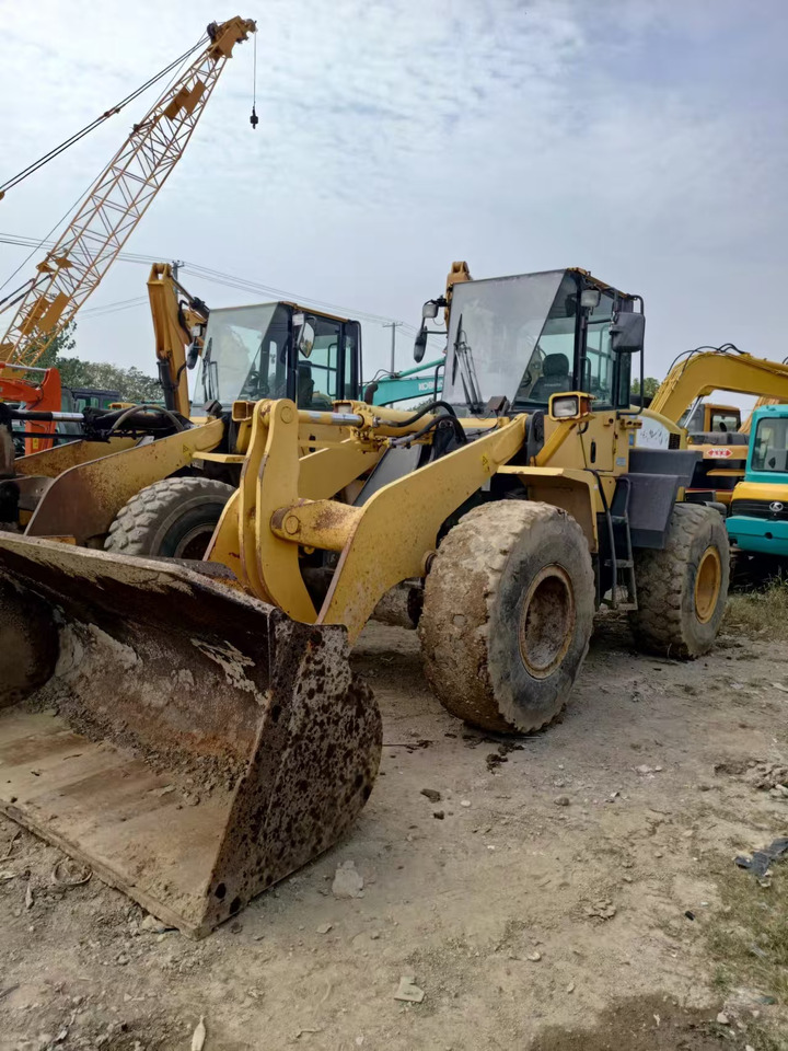 KOMATSU wa320-5 - Φορτωτής: φωτογραφία 1 KOMATSU wa320-5 - Φορτωτής: φωτογραφία 1