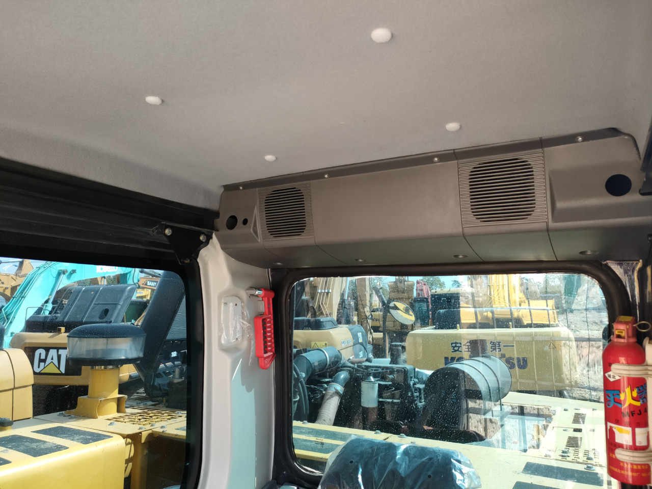 Ερπυστριοφόρος εκσκαφέας Komatsu pc350: φωτογραφία 26 Ερπυστριοφόρος εκσκαφέας Komatsu pc350: φωτογραφία 26