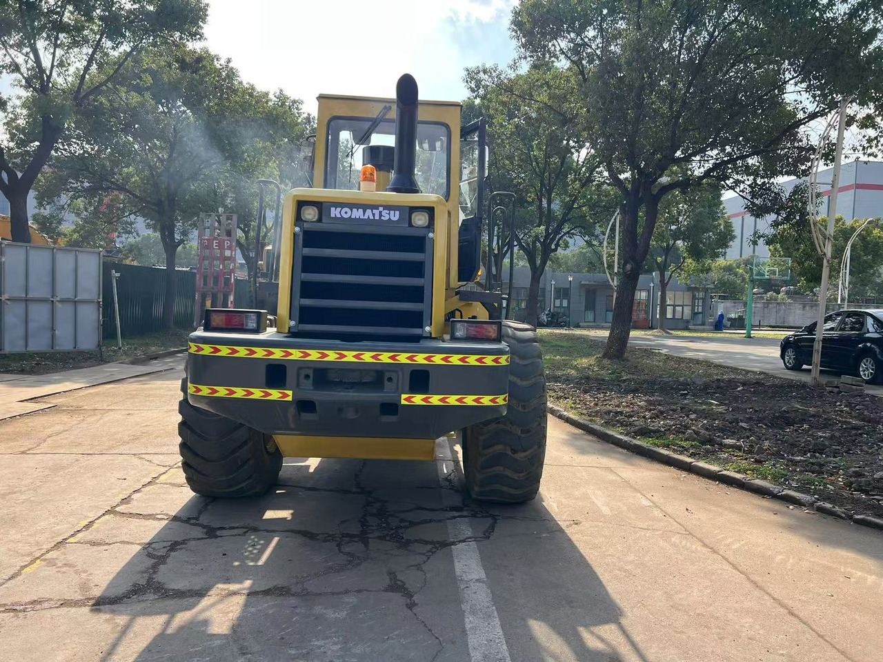 Komatsu wa320 - Ελαστιχοφόρος φορτωτής: φωτογραφία 4 Komatsu wa320 - Ελαστιχοφόρος φορτωτής: φωτογραφία 4