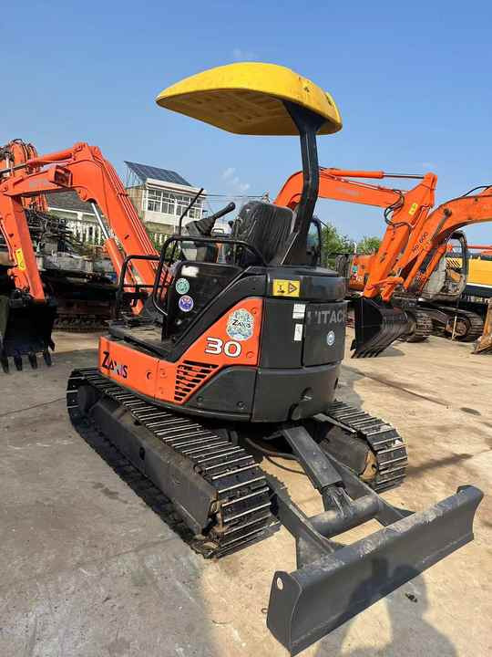 Mini 3-Ton Excavator used Hitachi ZX30 excavator with Excellent Performance and Low Price for sale! - Εκσκαφέας: φωτογραφία 2 Mini 3-Ton Excavator used Hitachi ZX30 excavator with Excellent Performance and Low Price for sale! - Εκσκαφέας: φωτογραφία 2