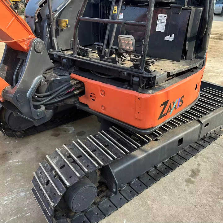Mini 3-Ton Excavator used Hitachi ZX30 excavator with Excellent Performance and Low Price for sale! - Εκσκαφέας: φωτογραφία 1 Mini 3-Ton Excavator used Hitachi ZX30 excavator with Excellent Performance and Low Price for sale! - Εκσκαφέας: φωτογραφία 1