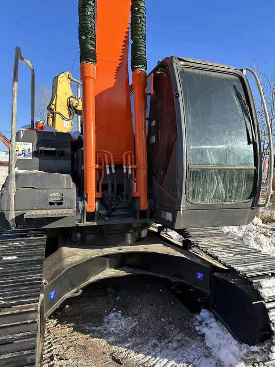 Original Japan Hitachi ZX200-3 Excavator Hitachi Excavator in Low Price for Hot Sale - Ερπυστριοφόρος εκσκαφέας: φωτογραφία 5 Original Japan Hitachi ZX200-3 Excavator Hitachi Excavator in Low Price for Hot Sale - Ερπυστριοφόρος εκσκαφέας: φωτογραφία 5