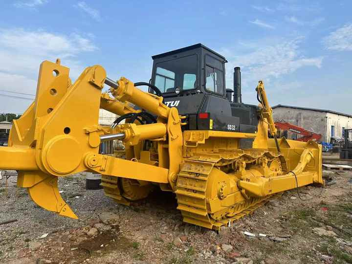 Perfect Condition Almost New Quality Used China Brand SHANTUI SD32 Dozer for Sale SD16 SD16 SD32 S Made in China - Μπουλντόζα: φωτογραφία 2 Perfect Condition Almost New Quality Used China Brand SHANTUI SD32 Dozer for Sale SD16 SD16 SD32 S Made in China - Μπουλντόζα: φωτογραφία 2