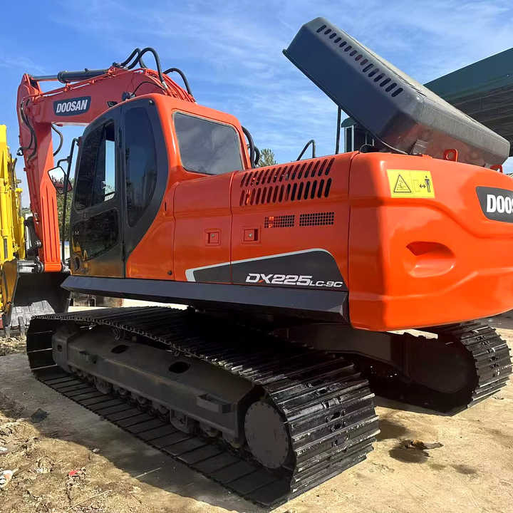 Second Hand Doosan Dx225 Excavator 20tons Middle Machine for Sale Excellent Condition Doosan Dx225 300 Hot Sale Machine - Εκσκαφέας: φωτογραφία 1 Second Hand Doosan Dx225 Excavator 20tons Middle Machine for Sale Excellent Condition Doosan Dx225 300 Hot Sale Machine - Εκσκαφέας: φωτογραφία 1