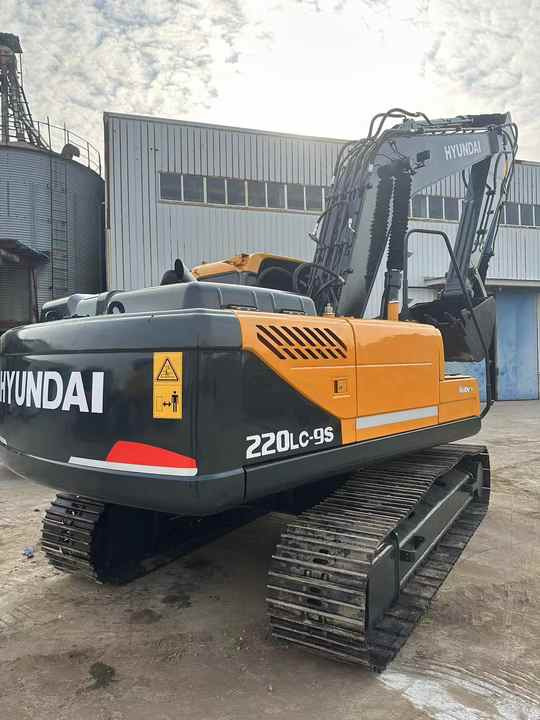 Used 100% Original Korea Brand hyundai 220-9 Excavator for Sale - Εκσκαφέας: φωτογραφία 5 Used 100% Original Korea Brand hyundai 220-9 Excavator for Sale - Εκσκαφέας: φωτογραφία 5